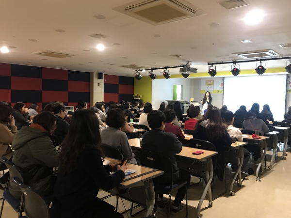 12일 시민독서 프로그램 오리엔테이션 및 특별강연회가 하안도서관에서 개최되었다.
