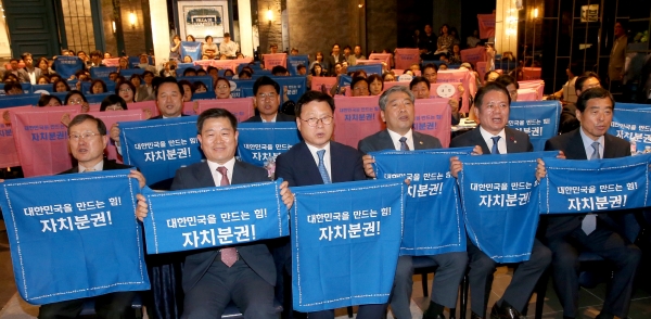 박승원 시장은 “정책 제안부터 평가까지 전 과정에 시민이 참여하는 자치분권시대를 열겠다”고 밝혔다.