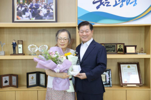  생명샘지역아동센터장 정년퇴직 감사패 전달식 